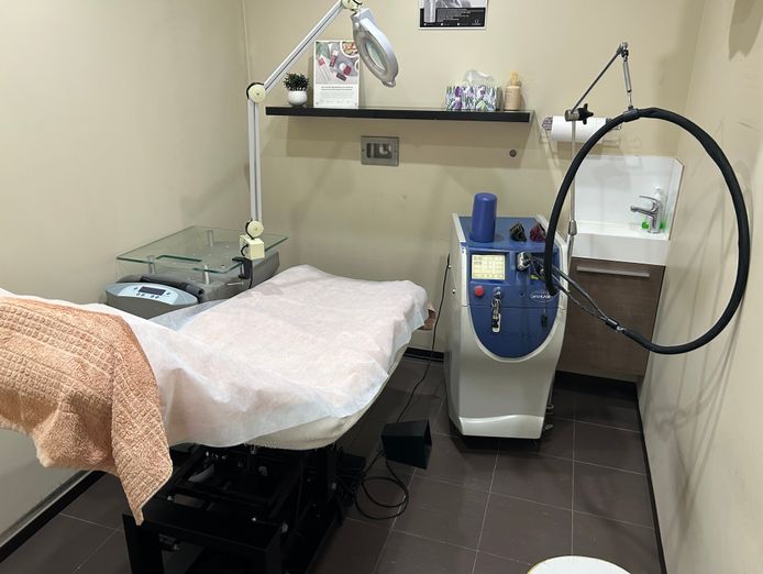 established-laser-beauty-clinic-sydney-south-west-16-years-established-3