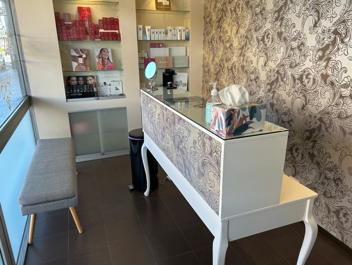 established-laser-beauty-clinic-sydney-south-west-16-years-established-0