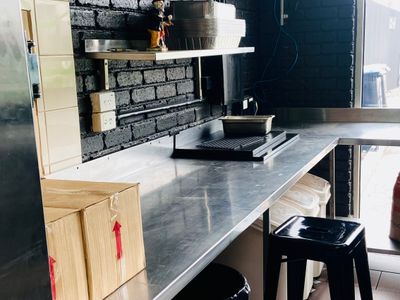 fully-equipped-commercial-kitchen-airport-west-walk-in-start-70k-ono-4