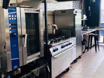 fully-equipped-commercial-kitchen-airport-west-walk-in-start-70k-ono-1