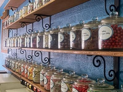 cafe-and-confectionary-for-sale-well-established-4