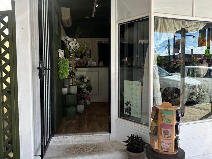 sunshine-coast-flower-shop-4