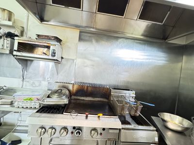 5-day-industrial-cafe-gold-coast-simple-owner-operator-opportunity-3