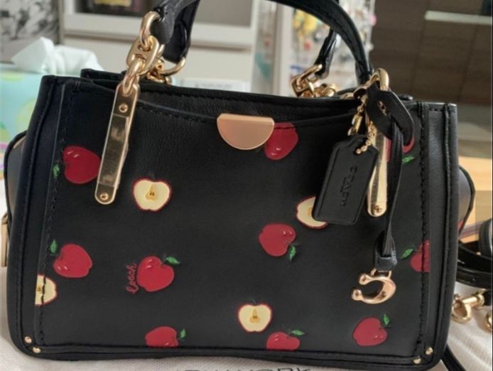designer-authentic-bags-and-sunglasses-business-for-sale-2