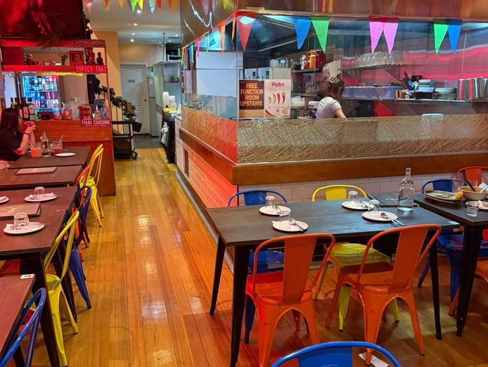 ispicy-thai-restaurant-80-victoria-street-richmond-3