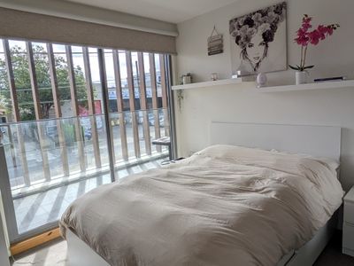 beauty-salon-2br-apartment-live-work-opportunity-7