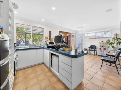 long-established-and-successful-acupuncture-and-chinese-medicine-practice-6