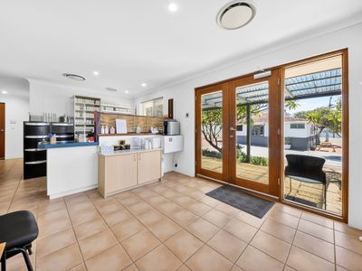 long-established-and-successful-acupuncture-and-chinese-medicine-practice-9