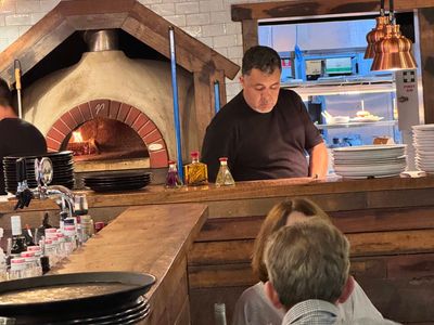 premium-italian-restaurant-pizzeria-tightly-held-upper-north-shore-location-5