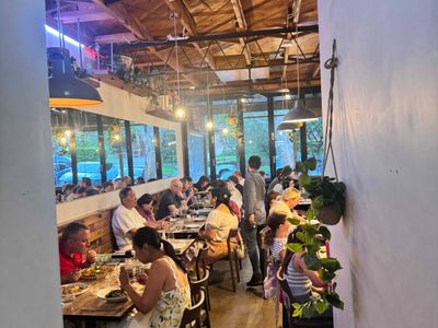 premium-italian-restaurant-pizzeria-tightly-held-upper-north-shore-location-1