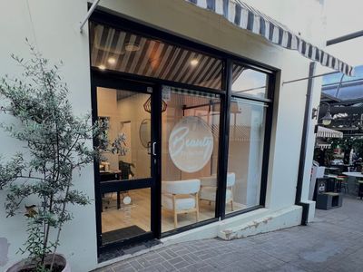 beauty-salon-walk-in-ready-opportunity-huge-growth-potential-0