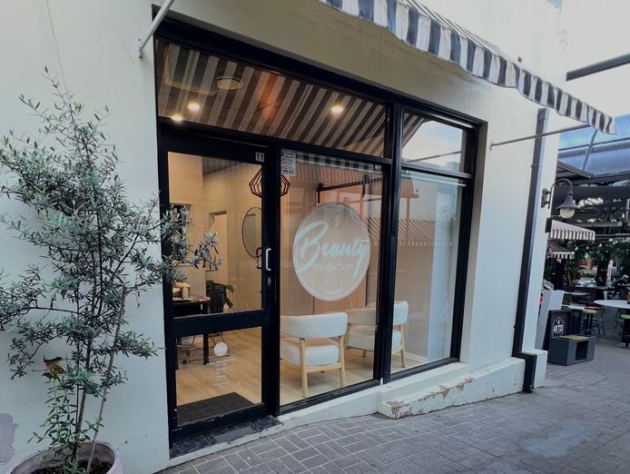 beauty-salon-walk-in-ready-opportunity-huge-growth-potential-0