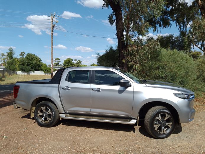 established-lawn-garden-maintenance-business-rochester-vic-4