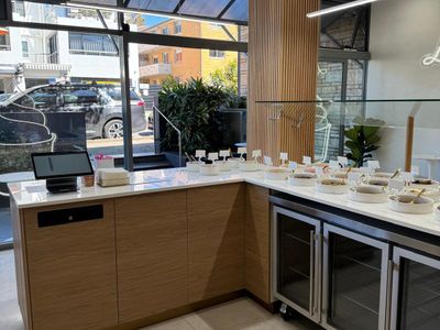 premium-frozen-yogurt-shop-dee-why-beach-fully-set-up-modern-4