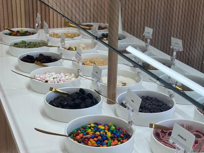 premium-frozen-yogurt-shop-dee-why-beach-fully-set-up-modern-2
