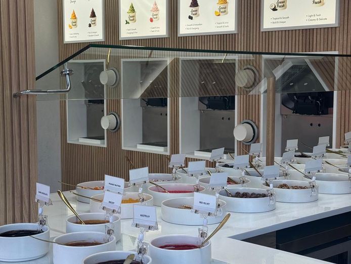 premium-frozen-yogurt-shop-dee-why-beach-fully-set-up-modern-1