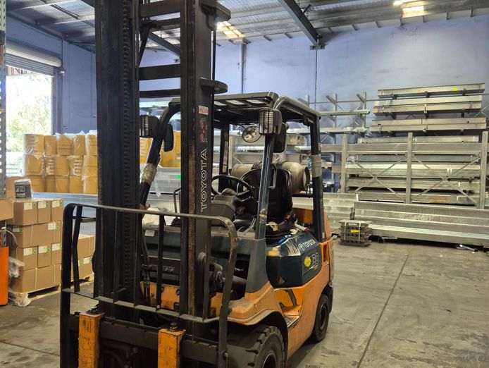 established-forklift-services-business-3