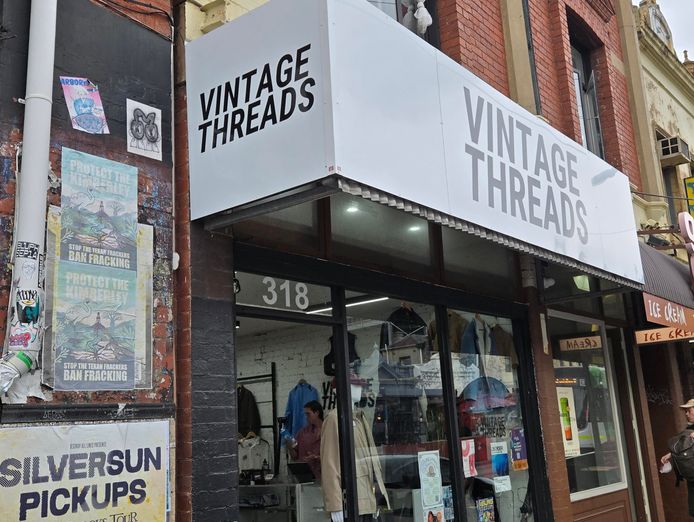 vintage-clothings-store-in-heart-of-fitzroy-melbourne-1