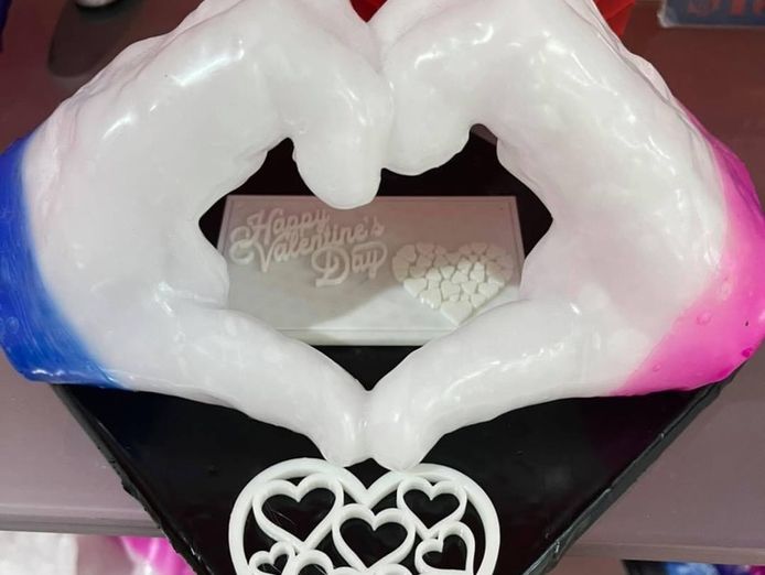 wax-hands-make-a-wax-mold-of-a-hand-in-wax-4