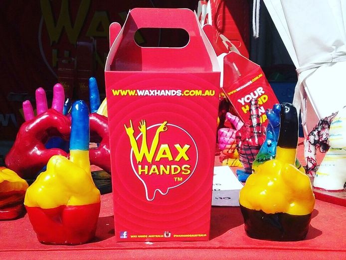wax-hands-make-a-wax-mold-of-a-hand-in-wax-8