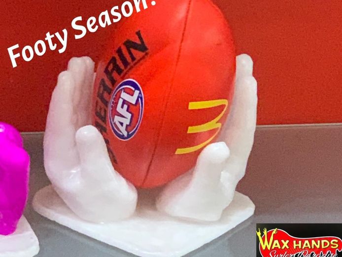 wax-hands-make-a-wax-mold-of-a-hand-in-wax-2