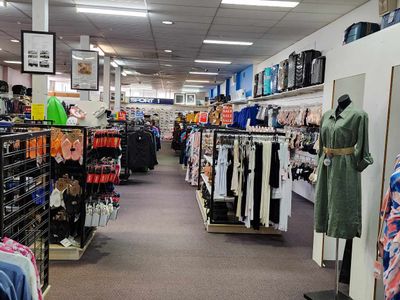 rare-opportunity-long-standing-country-department-store-for-sale-4