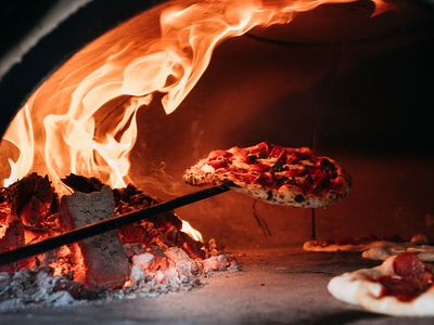 woodfired-pizza-business-trailer-for-sale-0