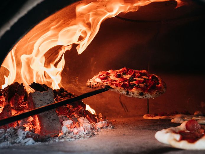 woodfired-pizza-business-trailer-for-sale-0