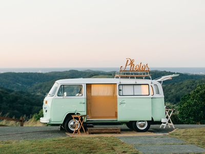 turnkey-kombi-photo-booth-business-make-140k-per-yr-with-2-events-per-week-0