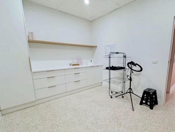 for-sale-expressions-of-interest-contactless-24-7-tanning-studio-2