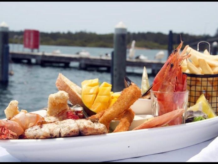 magnetic-island-restaurant-cafe-1-65m-sales-remote-run-high-profit-1