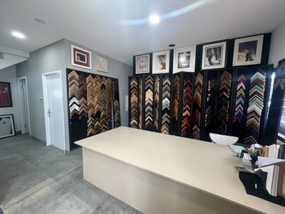 profitable-custom-picture-framing-retail-maufacturing-business-est-32-years-0