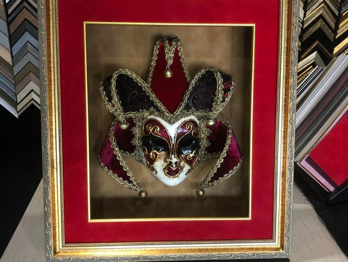 profitable-custom-picture-framing-retail-maufacturing-business-est-32-years-8