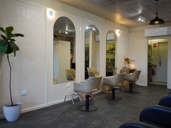 australias-most-easterly-hair-salon-prime-marina-location-turnkey-business-3