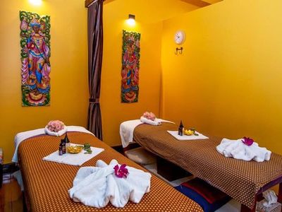 thai-massage-shop-sale-3