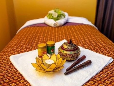 thai-massage-shop-sale-0