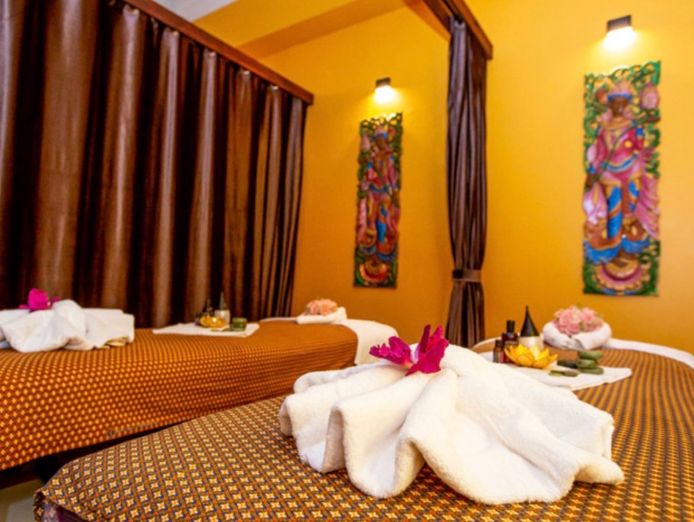 thai-massage-shop-sale-1