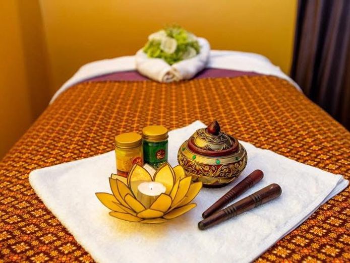 thai-massage-shop-sale-0
