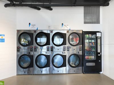 automated-laundromat-high-return-low-effort-2