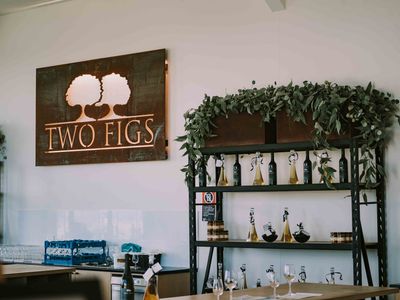 award-winning-two-figs-winery-shoalhaven-coast-6