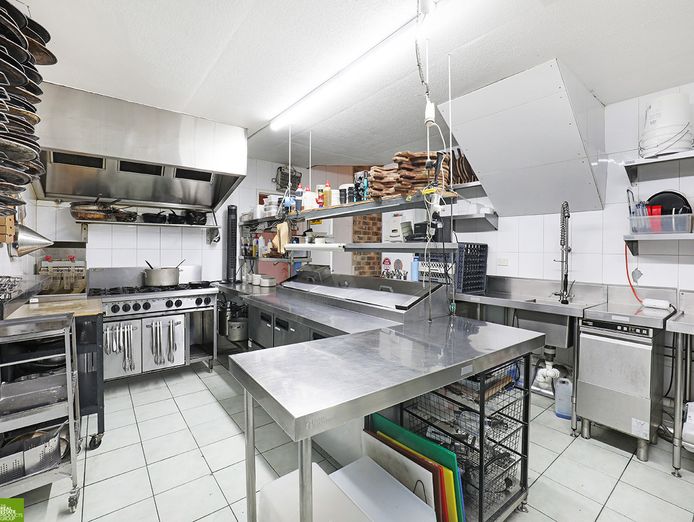 perch-bar-stylish-coastal-bar-amp-dining-venue-in-prime-shellharbour-location-2