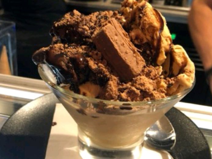 step-into-wollongong-39-s-favourite-dessert-bar-and-start-earning-from-day-one-7