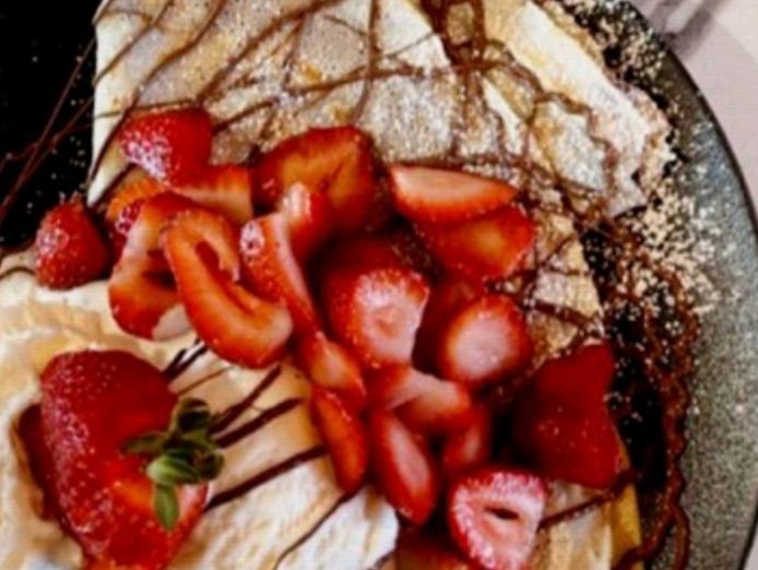 step-into-wollongong-39-s-favourite-dessert-bar-and-start-earning-from-day-one-8