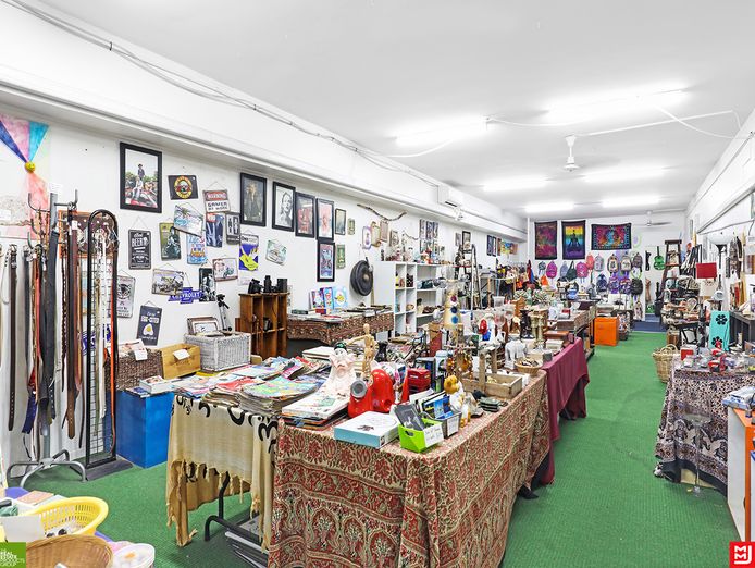 highly-profitable-new-amp-retro-retailer-business-for-sale-wollongong-4