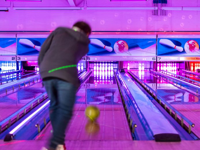 bowling-alley-amp-rare-freehold-business-opportunity-with-development-upside-bus-2