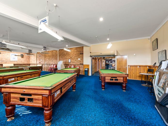 bowling-alley-amp-rare-freehold-business-opportunity-with-development-upside-bus-6