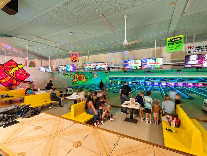bowling-alley-amp-rare-freehold-business-opportunity-with-development-upside-bus-1