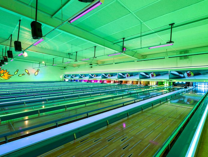 bowling-alley-amp-rare-freehold-business-opportunity-with-development-upside-bus-3