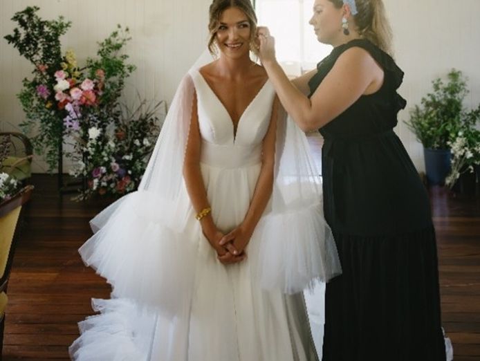 bridal-boutique-for-sale-preloved-and-new-store-6