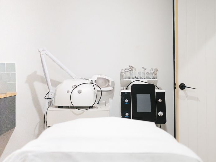 turnkey-boutique-cosmetic-skin-health-and-wellness-clinic-in-sutherland-shire-8